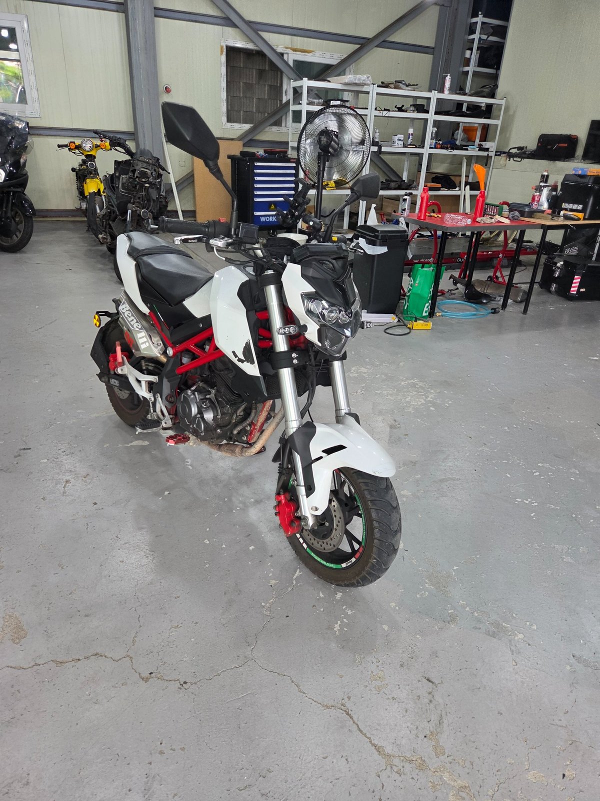 TNT 125